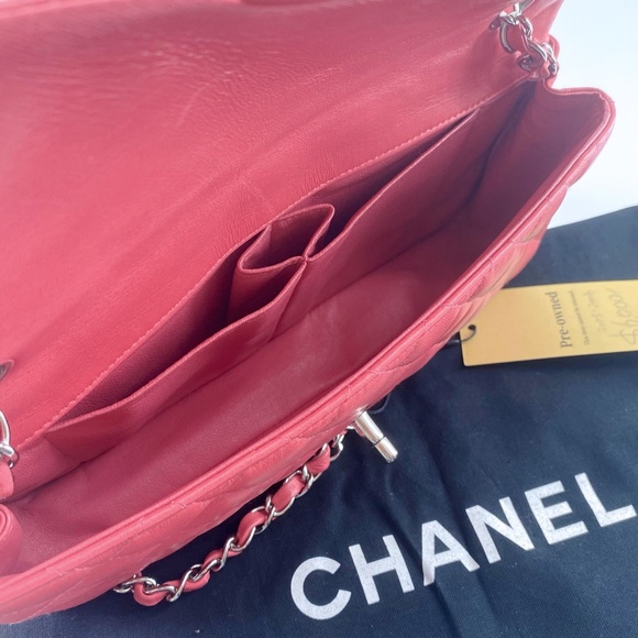 Chanel classic flap bag - Picture 10 of 16
